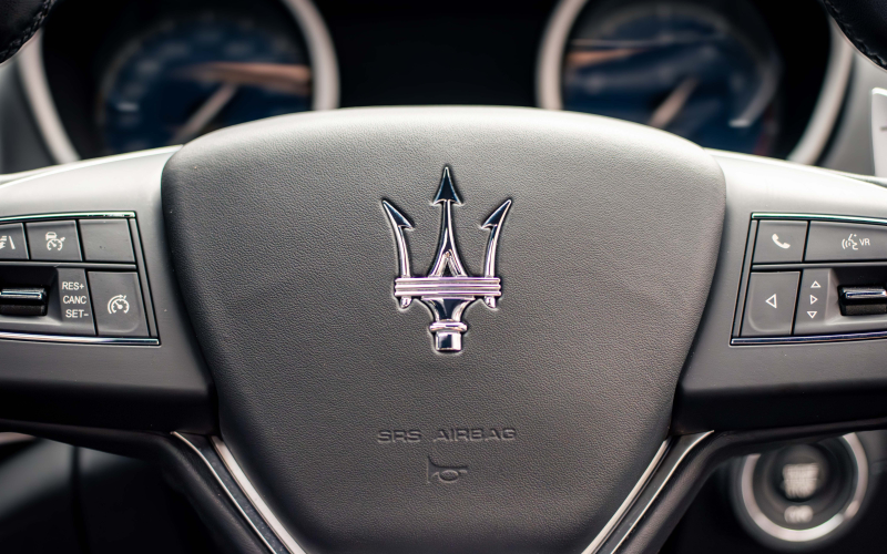 Maserati GranLusso-12